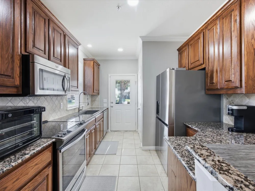 676 S Charles Street Lewisville, TX 75057
