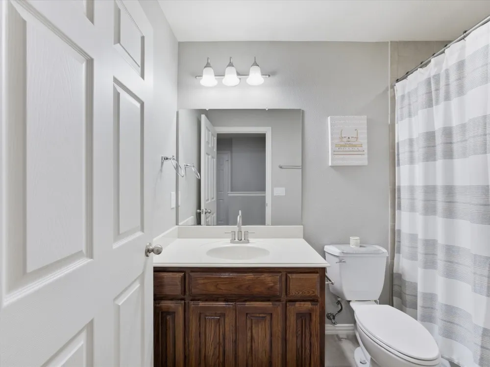 676 S Charles Street Lewisville, TX 75057