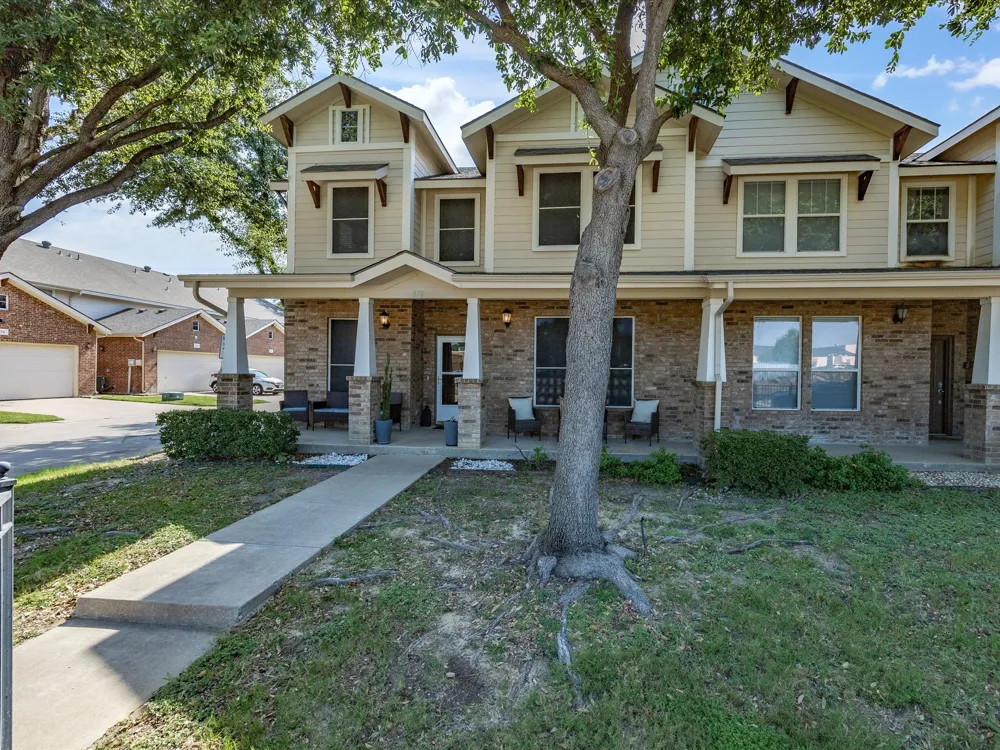 676 S Charles Street Lewisville, TX 75057