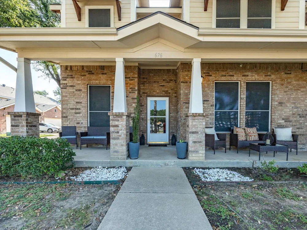 676 S Charles Street Lewisville, TX 75057