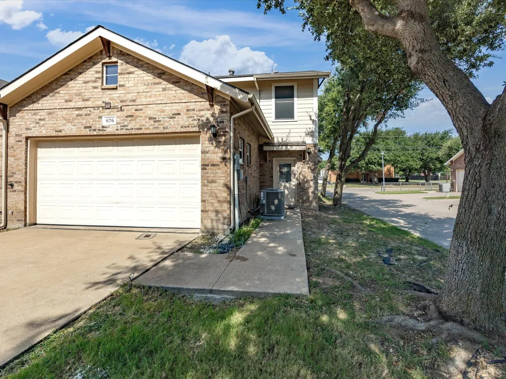 676 S Charles Street Lewisville, TX 75057