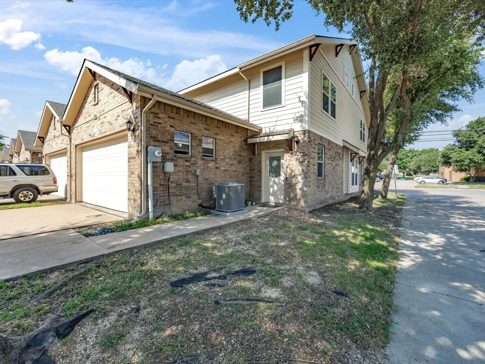 676 S Charles Street Lewisville, TX 75057