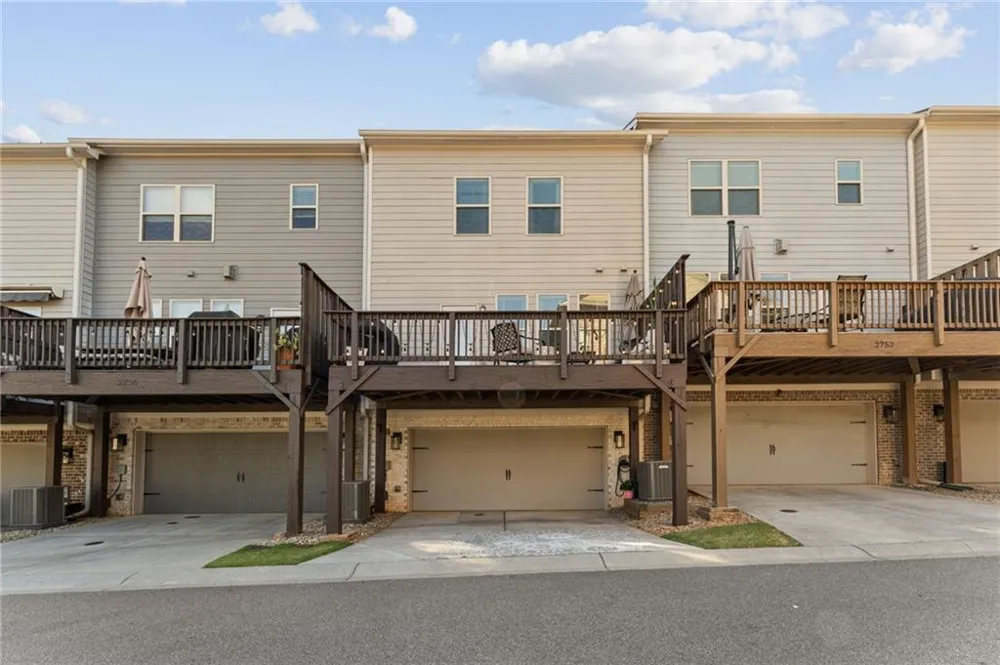 2754 Fullers Alley Kennesaw, GA 30144