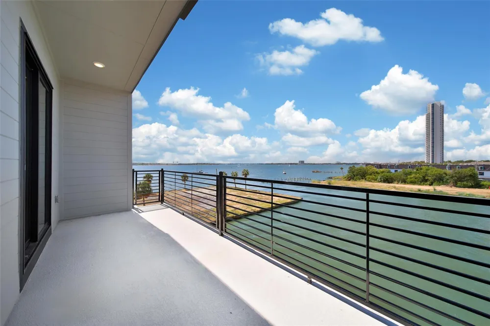 4406 Tucker Lane Seabrook, TX 77586