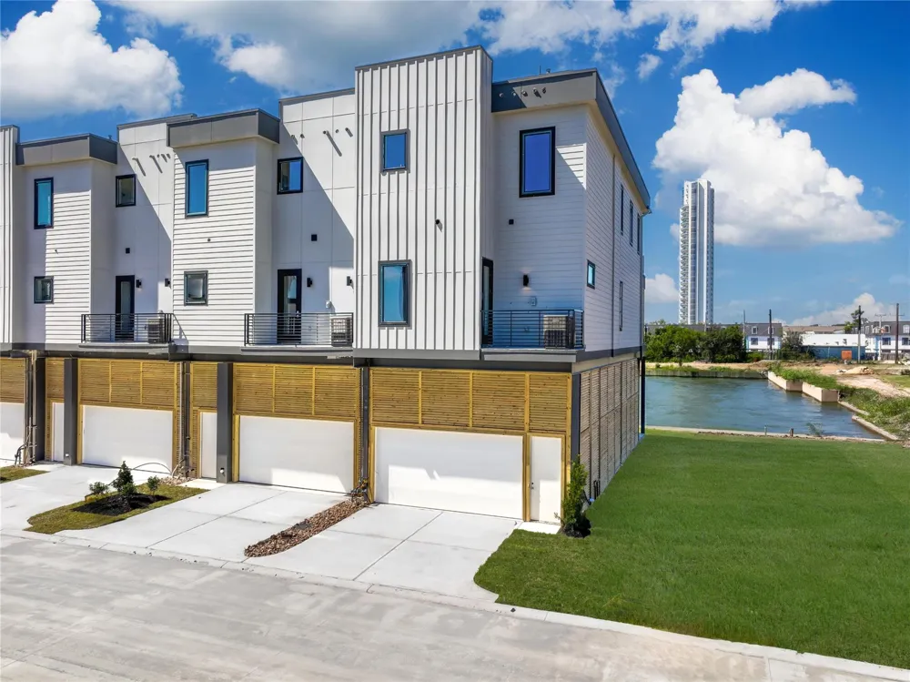 4406 Tucker Lane Seabrook, TX 77586
