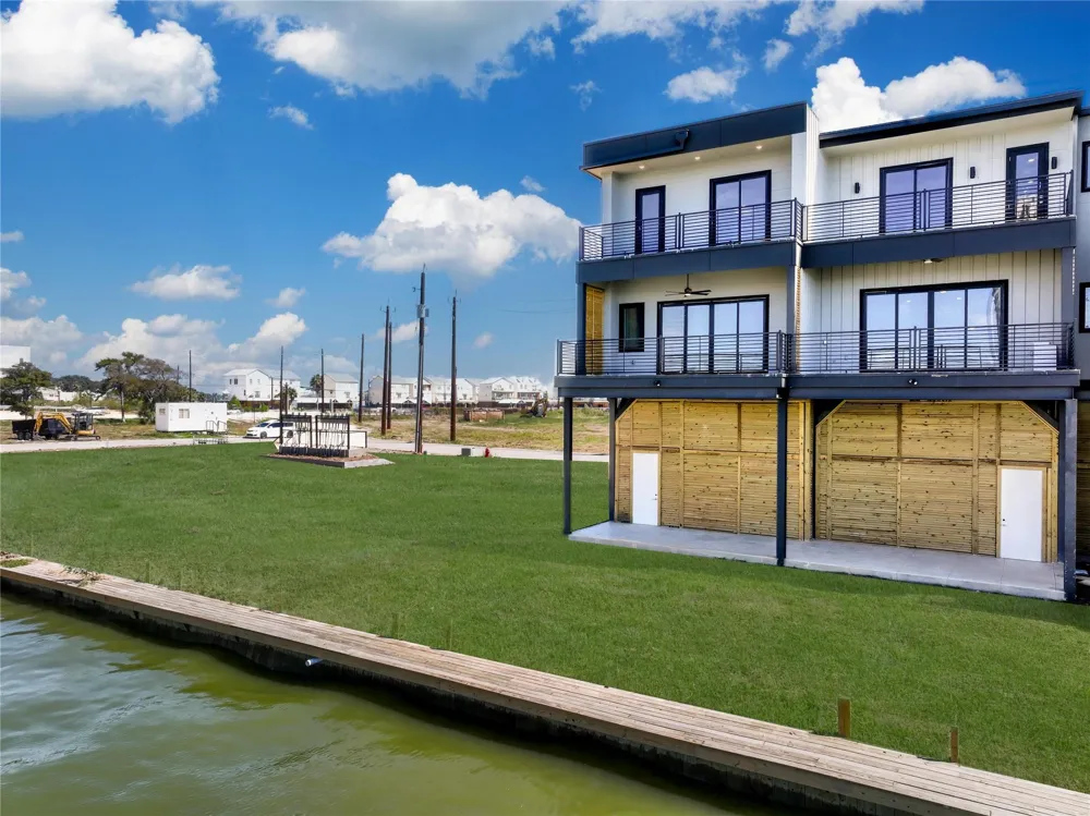 4406 Tucker Lane Seabrook, TX 77586
