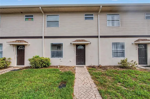2106 PINE CHACE COURT
