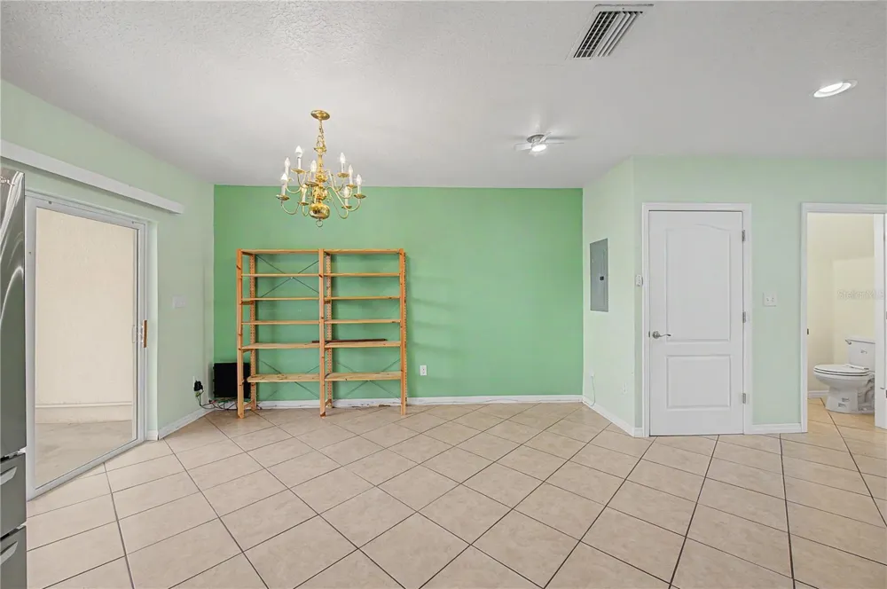 2106 PINE CHACE COURT Tampa, FL 33613
