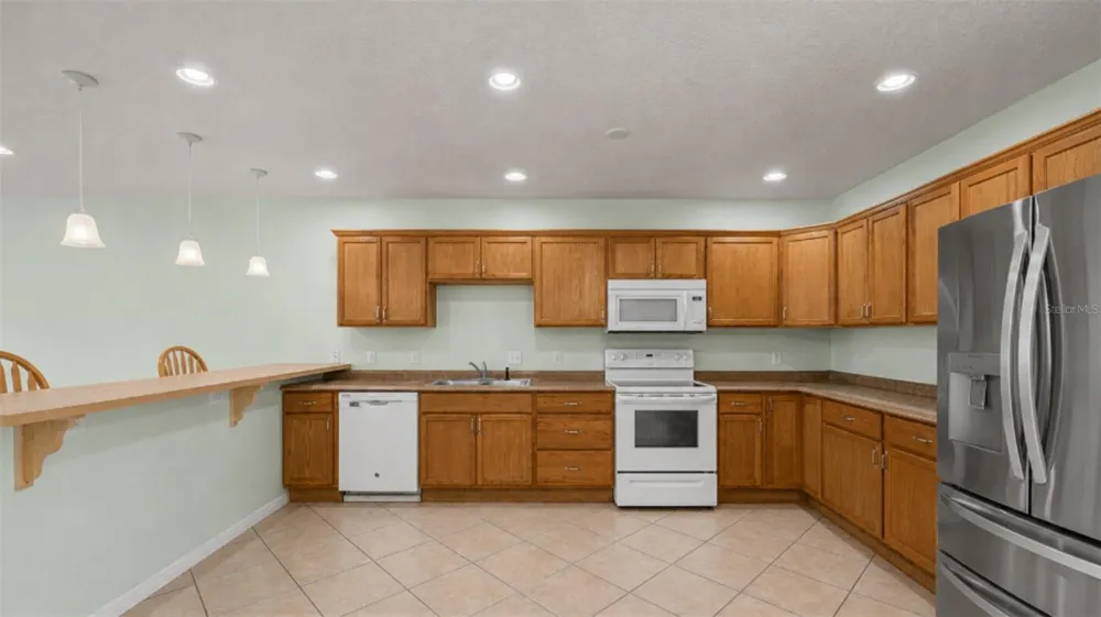 2106 PINE CHACE COURT Tampa, FL 33613