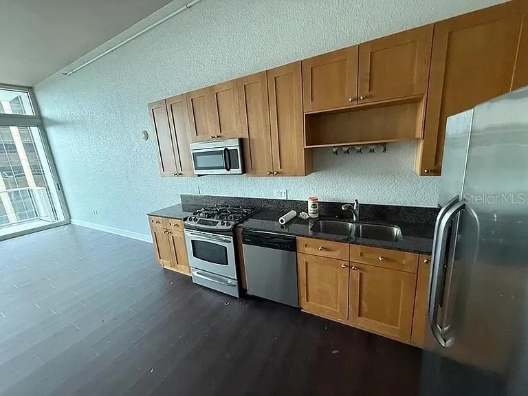 150 E ROBINSON STREET #627 Orlando, FL 32801