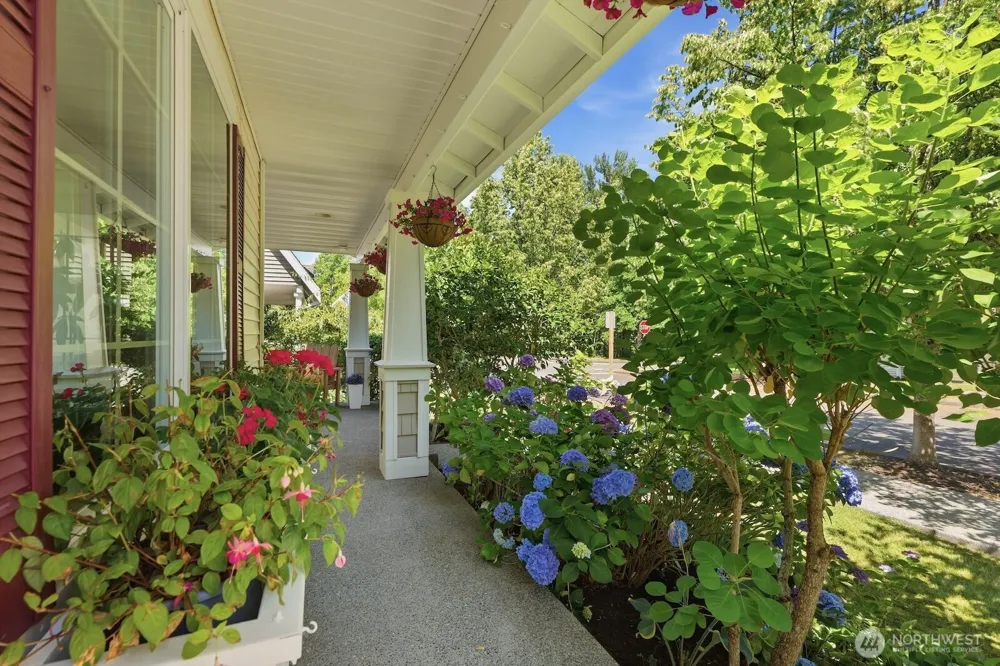7021 Carmichael Avenue SE Snoqualmie, WA 98065