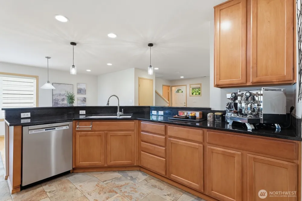 7021 Carmichael Avenue SE Snoqualmie, WA 98065