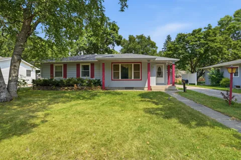 1120 Quincy Avenue