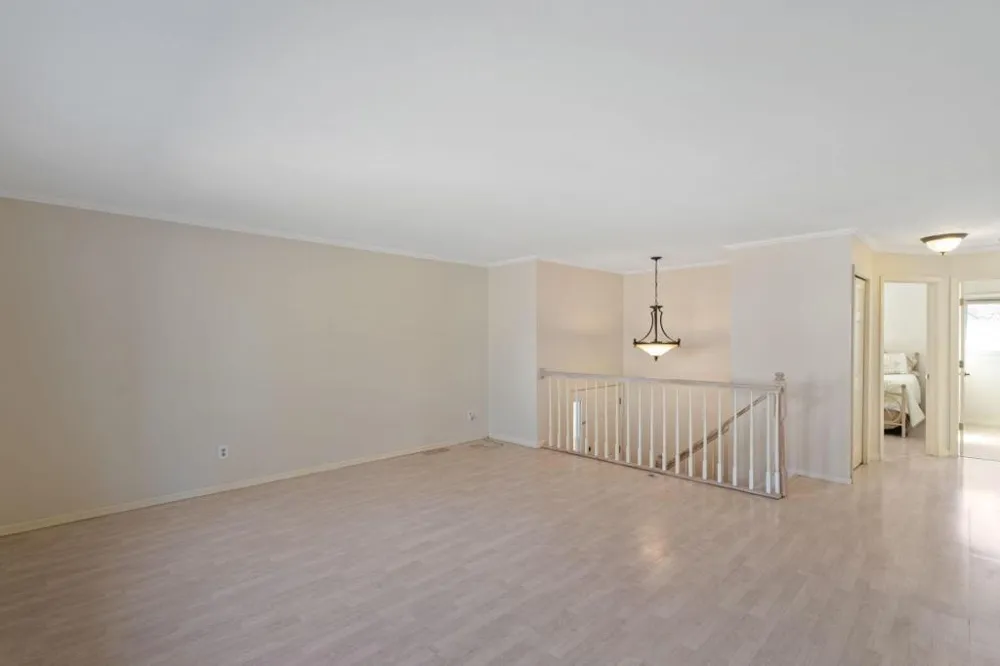 6140 Creek View Trail Minnetonka, MN 55345