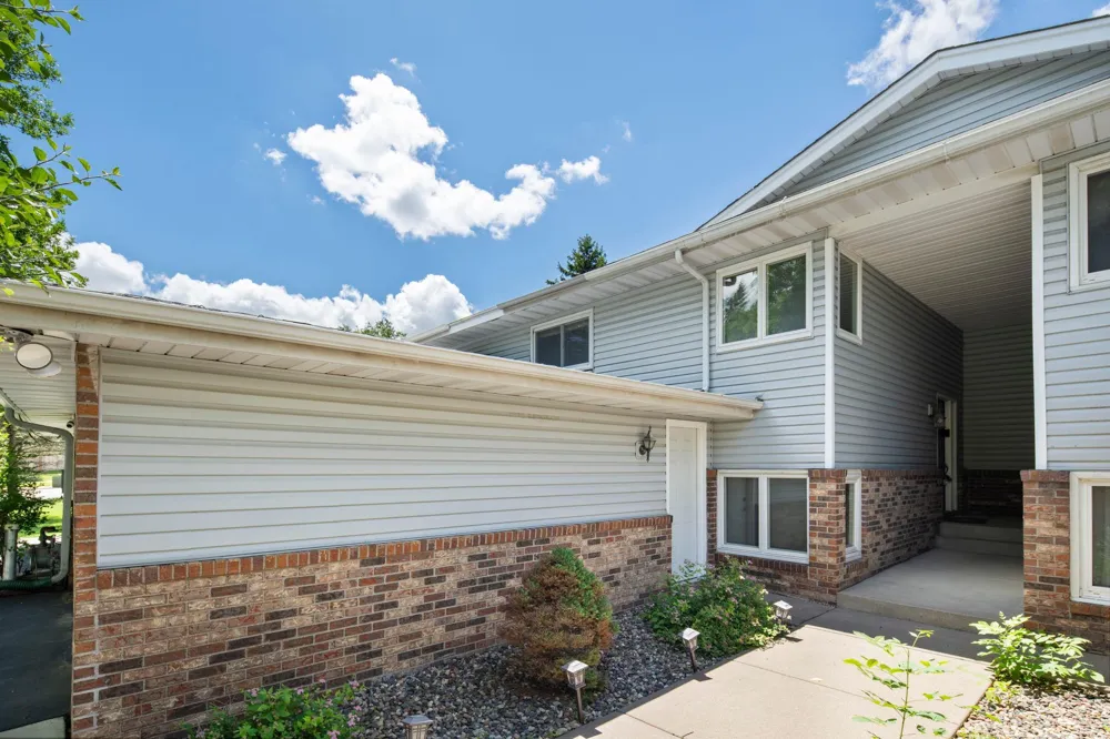 6140 Creek View Trail Minnetonka, MN 55345