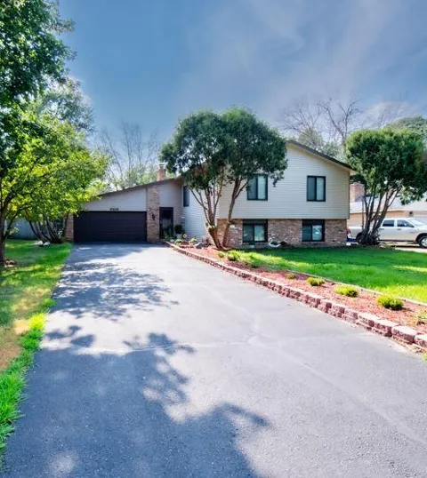 8106 Groveland Road