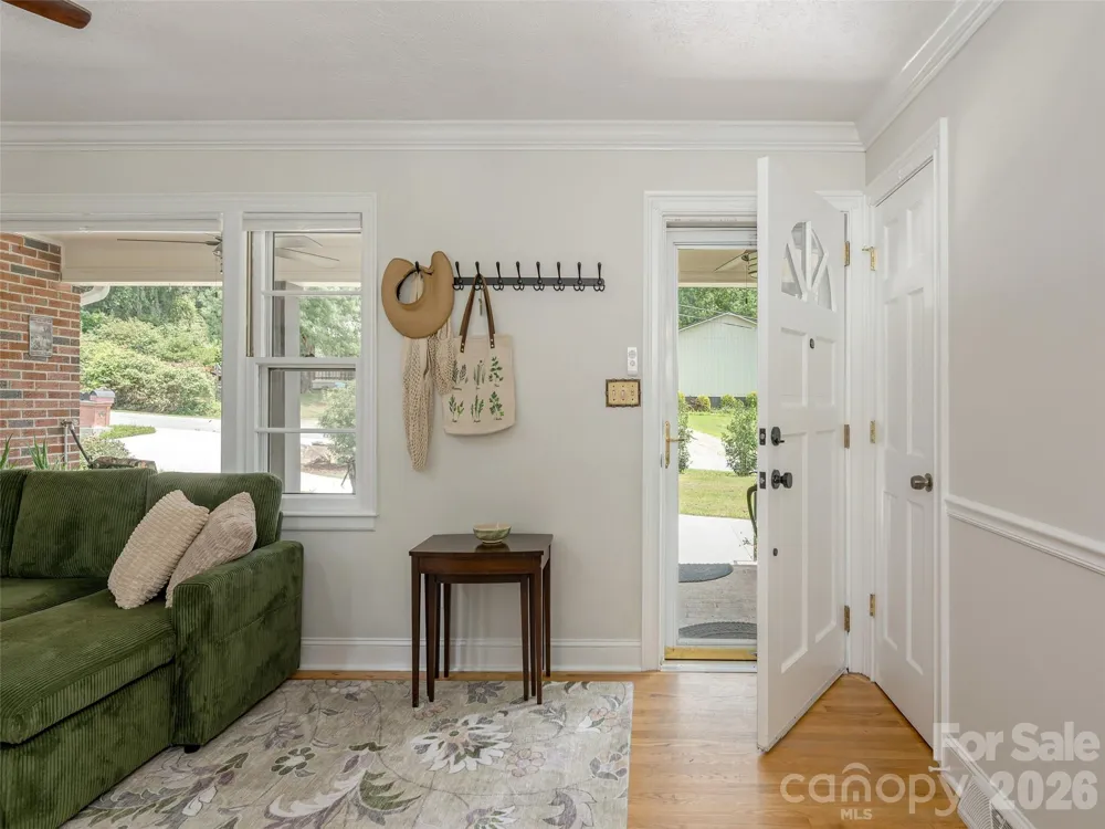525 Carson Drive Hendersonville, NC 28791