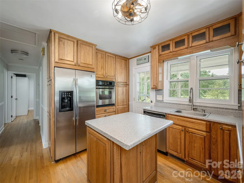 525 Carson Drive Hendersonville, NC 28791