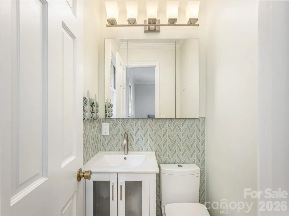 525 Carson Drive Hendersonville, NC 28791