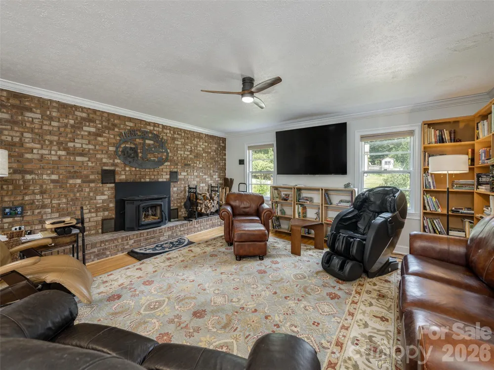 525 Carson Drive Hendersonville, NC 28791