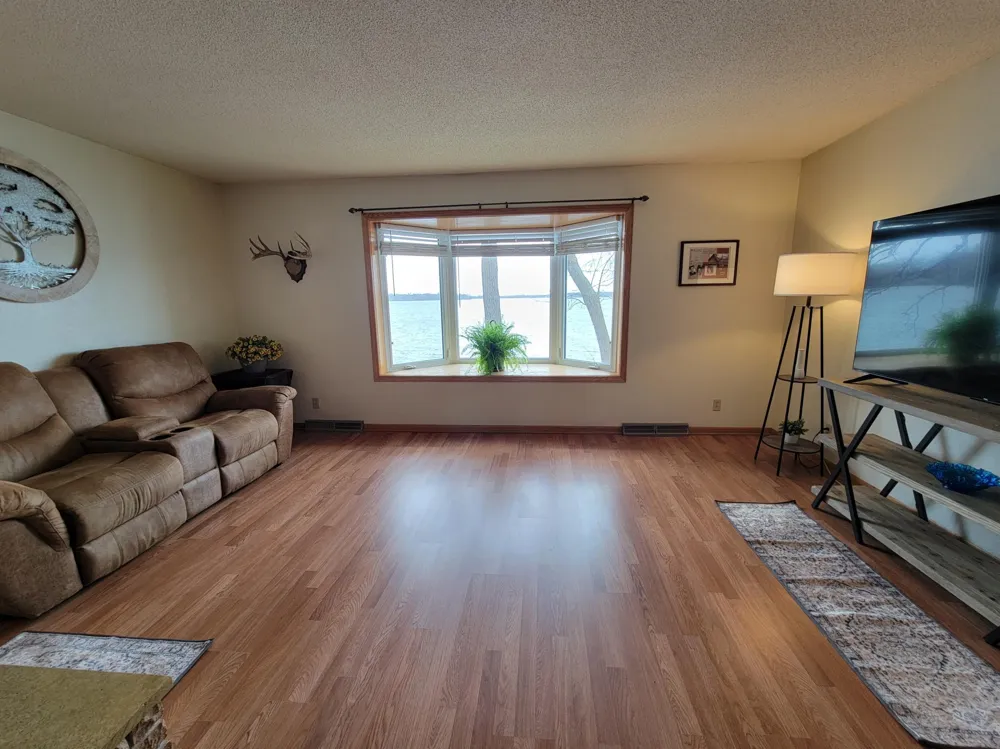 4018 Eagle Road Willmar, MN 56201