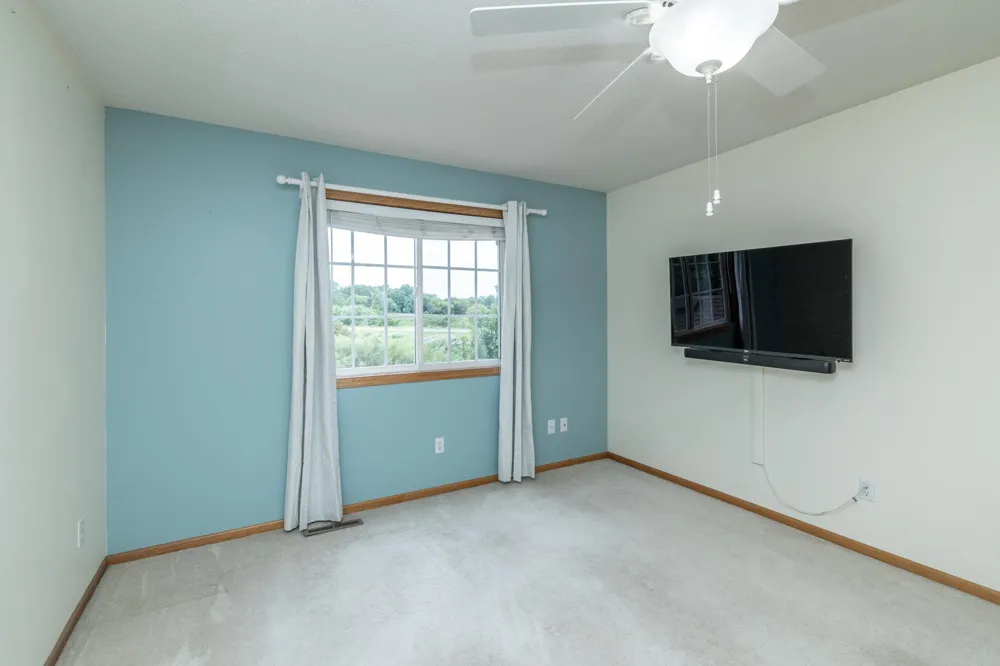 6822 Benton Circle #37 Inver Grove Heights, MN 55076
