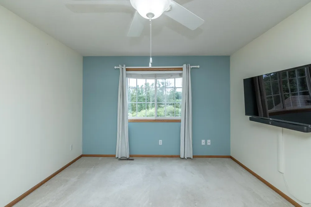 6822 Benton Circle #37 Inver Grove Heights, MN 55076