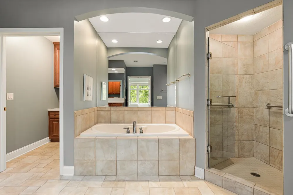 21957 Minnetonka Boulevard #17 Excelsior, MN 55331