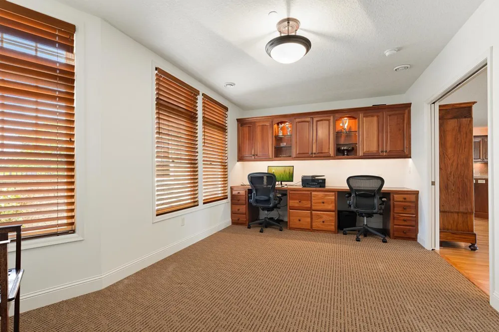 21957 Minnetonka Boulevard #17 Excelsior, MN 55331