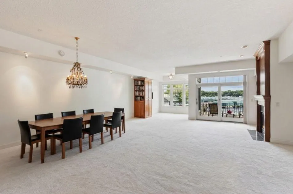 21957 Minnetonka Boulevard #17 Excelsior, MN 55331