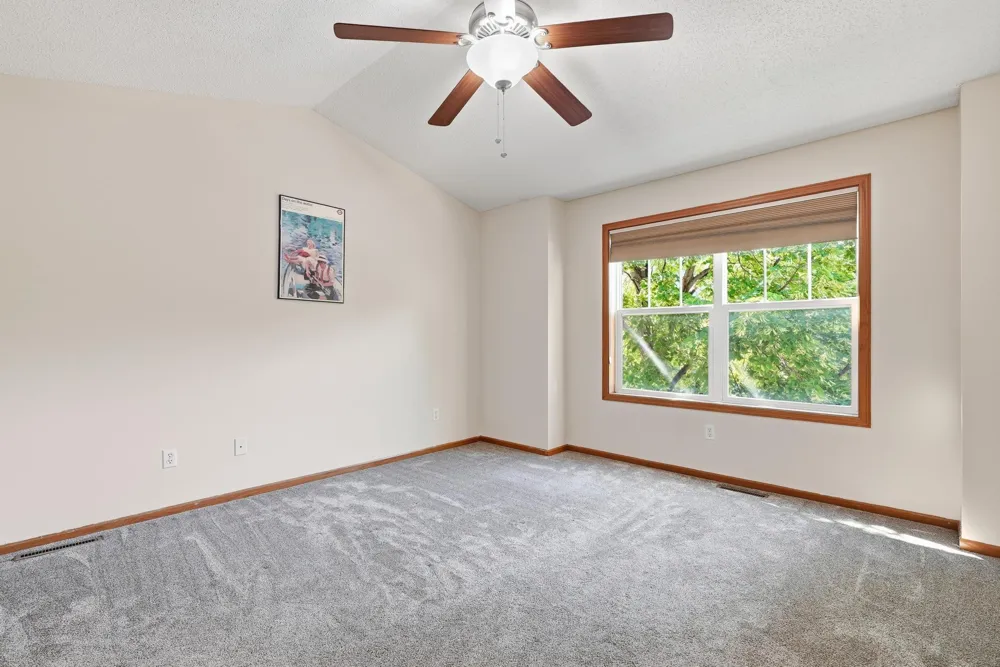 1601 Woodlynn Avenue #4 Maplewood, MN 55109
