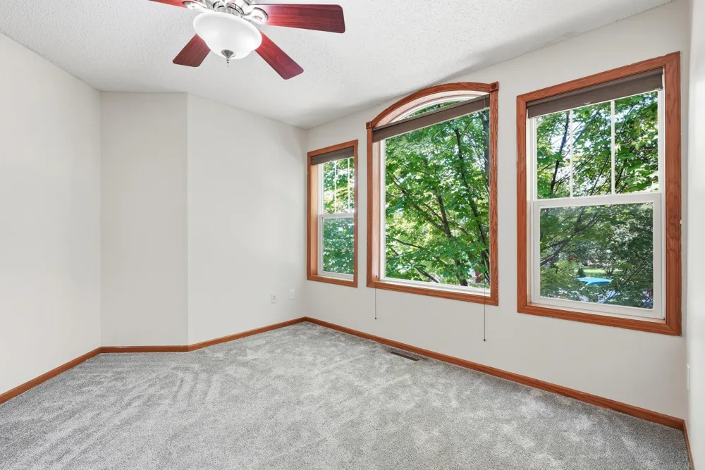 1601 Woodlynn Avenue #4 Maplewood, MN 55109