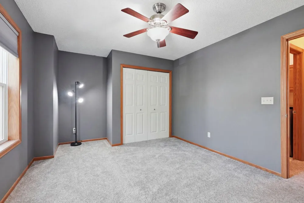 1601 Woodlynn Avenue #4 Maplewood, MN 55109