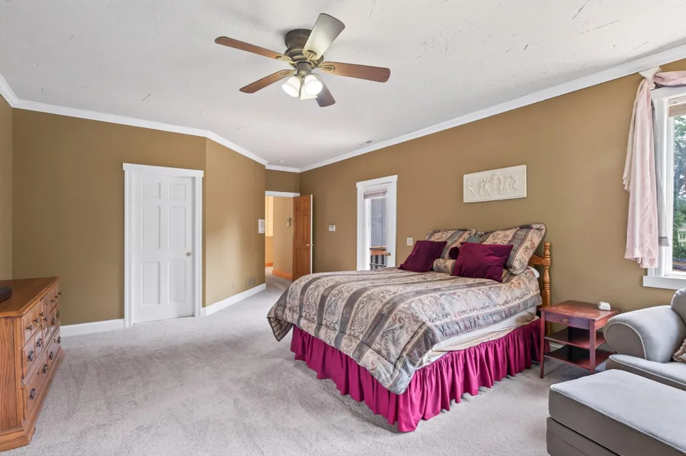 2300 Bantas Point Road Wayzata, MN 55391