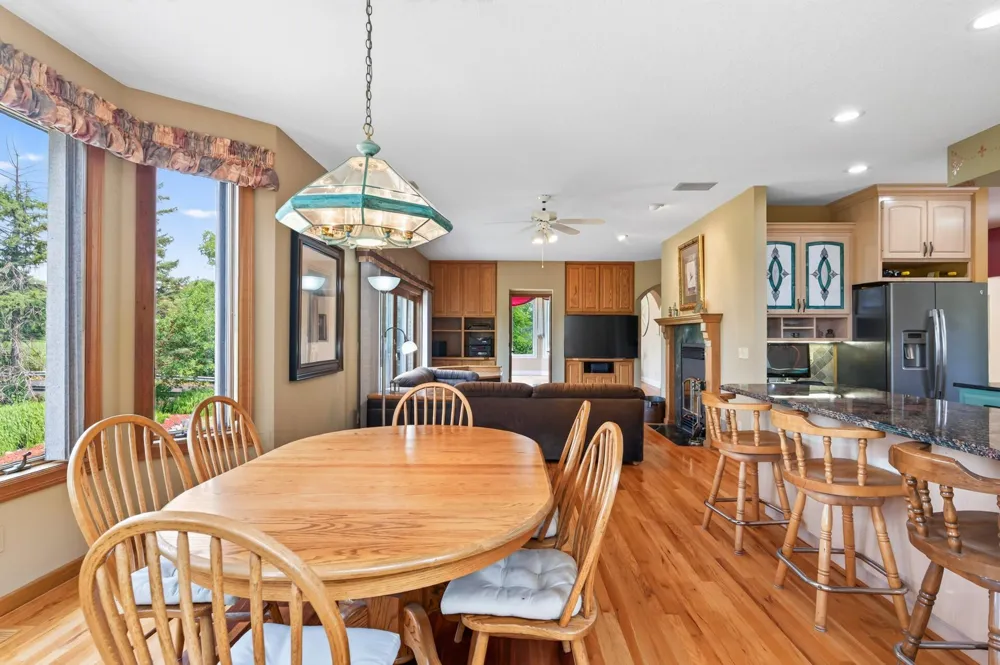 2300 Bantas Point Road Wayzata, MN 55391