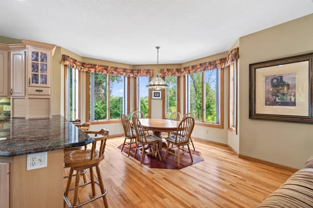 2300 Bantas Point Road Wayzata, MN 55391
