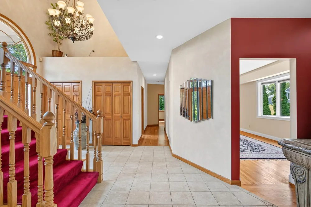2300 Bantas Point Road Wayzata, MN 55391