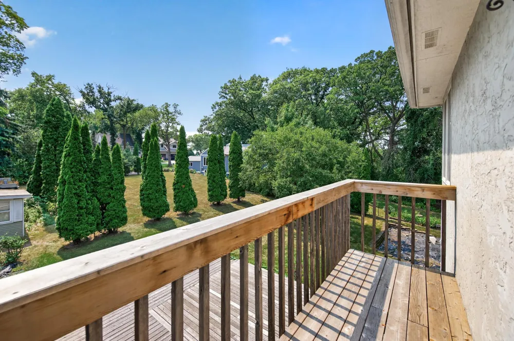 2300 Bantas Point Road Wayzata, MN 55391