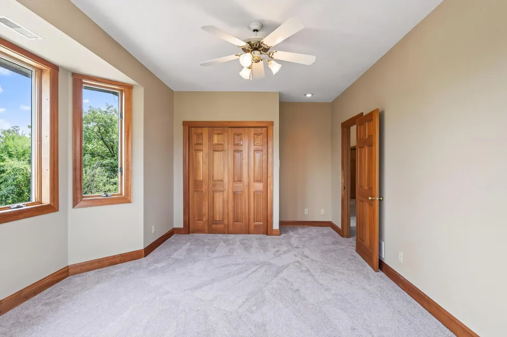 2300 Bantas Point Road Wayzata, MN 55391