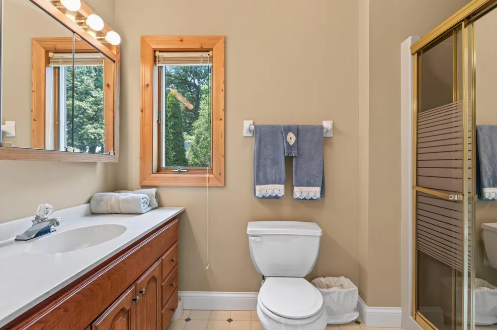 2300 Bantas Point Road Wayzata, MN 55391