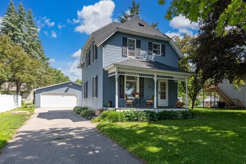 210 W Summit Avenue