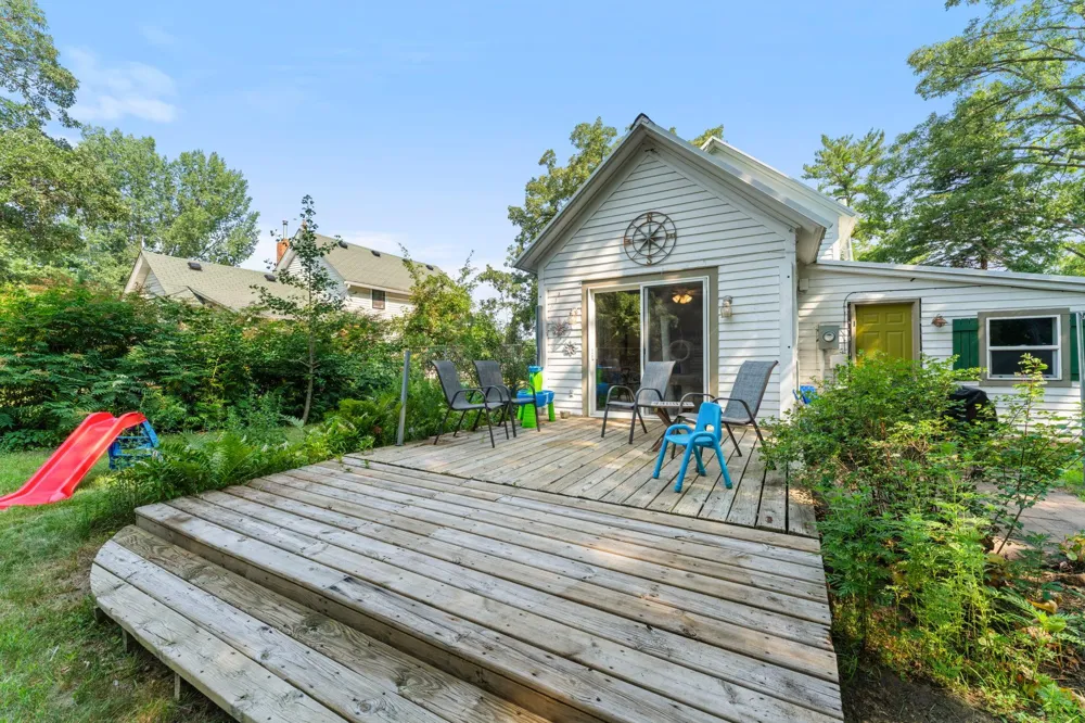 6349 Oak Street North Branch, MN 55056