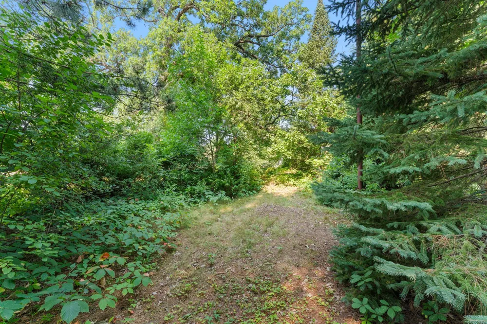 6349 Oak Street North Branch, MN 55056