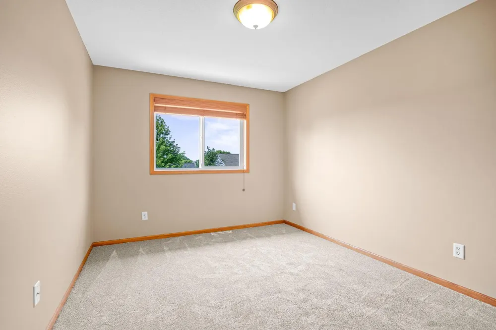 1166 Blackbird Drive SW Hutchinson, MN 55350