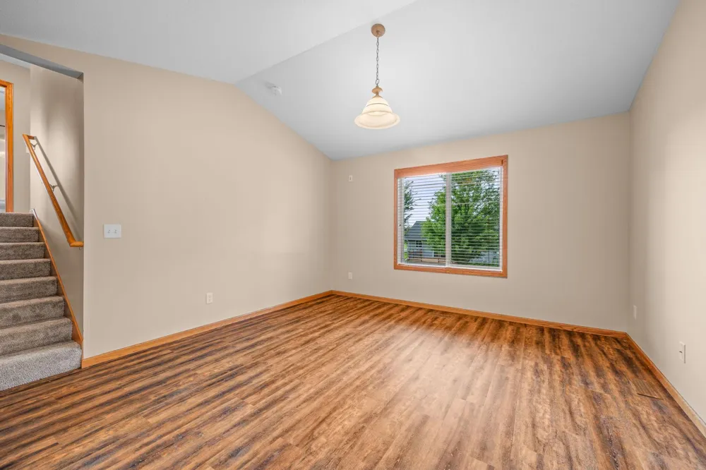 1166 Blackbird Drive SW Hutchinson, MN 55350