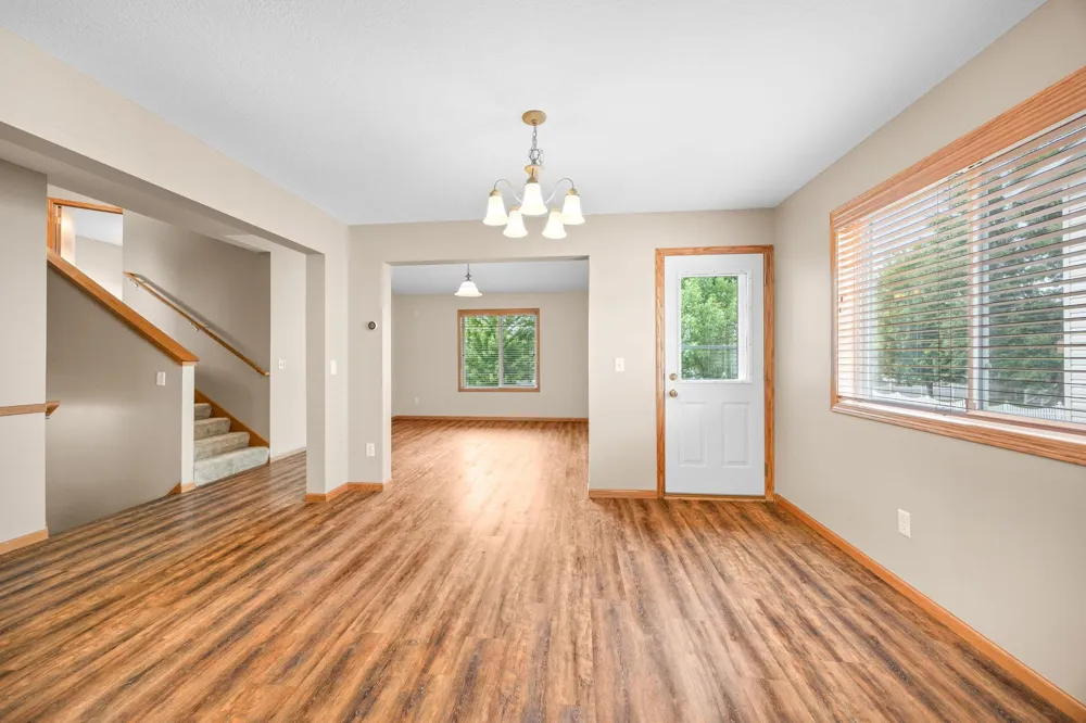 1166 Blackbird Drive SW Hutchinson, MN 55350