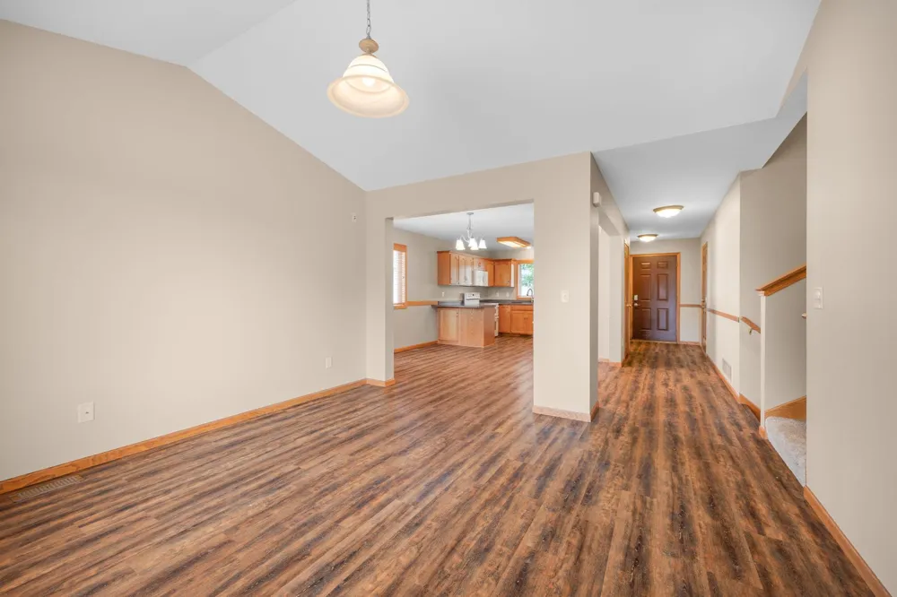 1166 Blackbird Drive SW Hutchinson, MN 55350