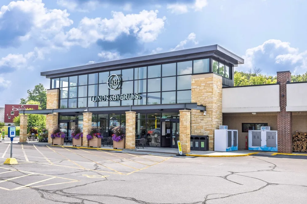 4100 Spring Street #410 Spring Park, MN 55384