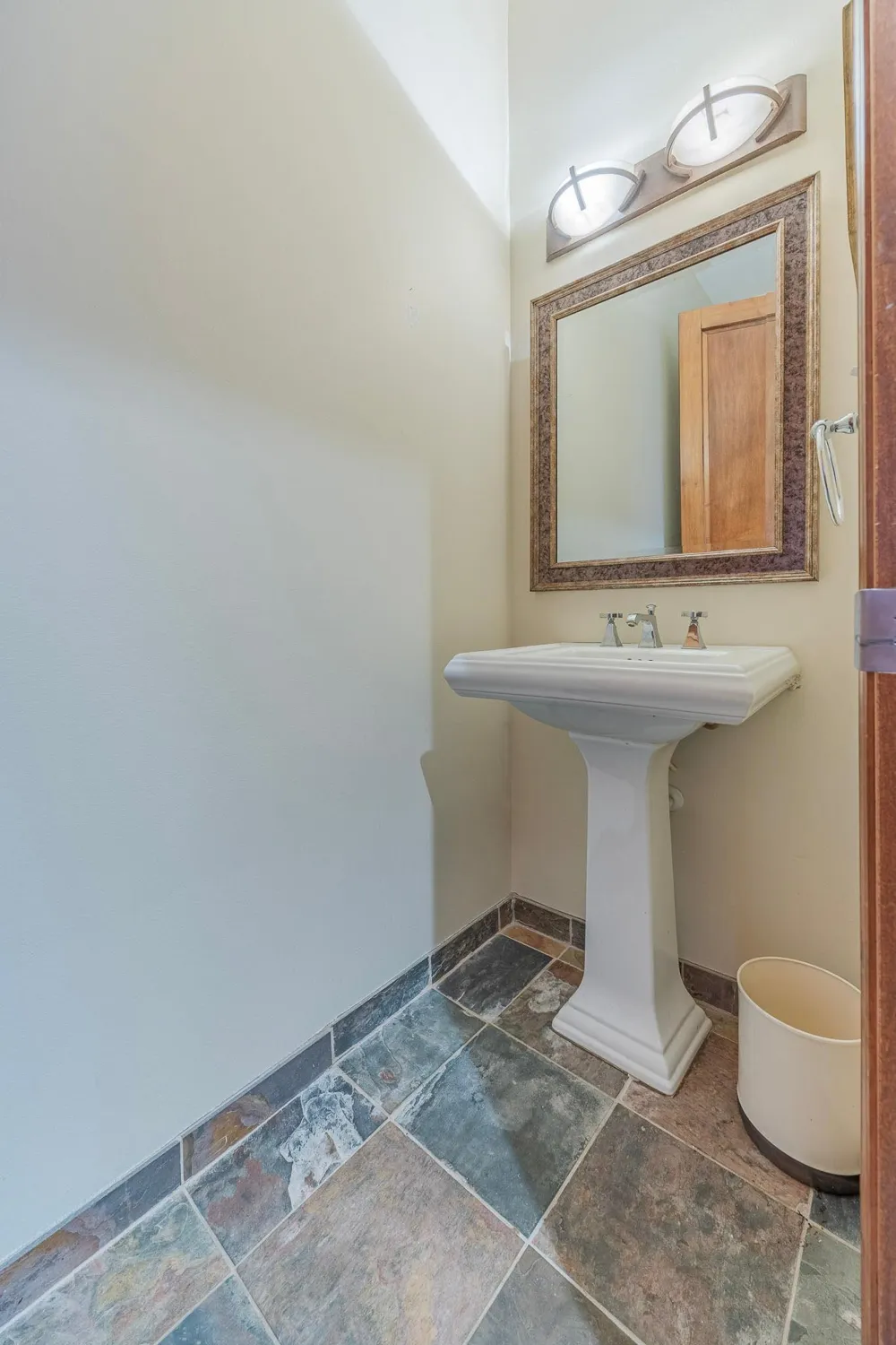 4100 Spring Street #410 Spring Park, MN 55384
