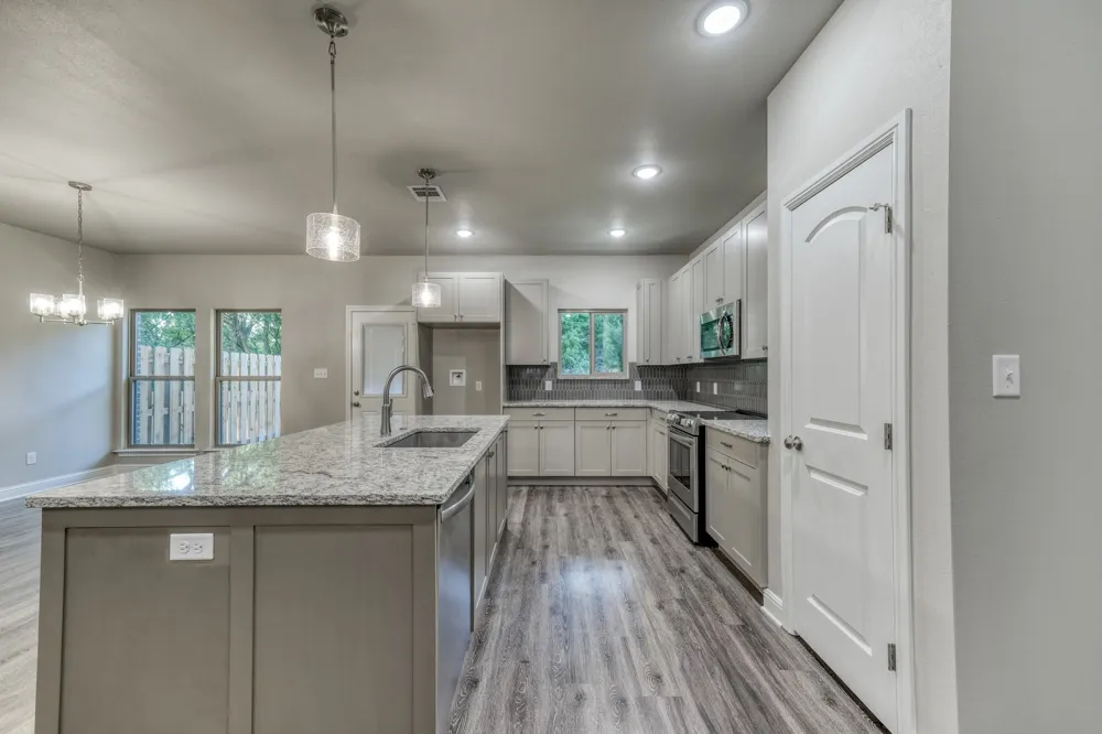 508 W 0AK STREET Weatherford, TX 76086